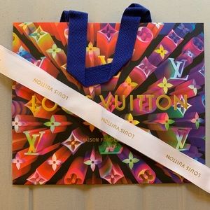 Louis Vuitton Holiday Shopping Bag w/ ribbon!